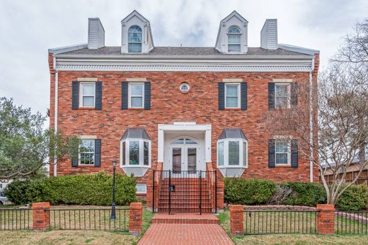 Apartment in Dallas, Dallas County