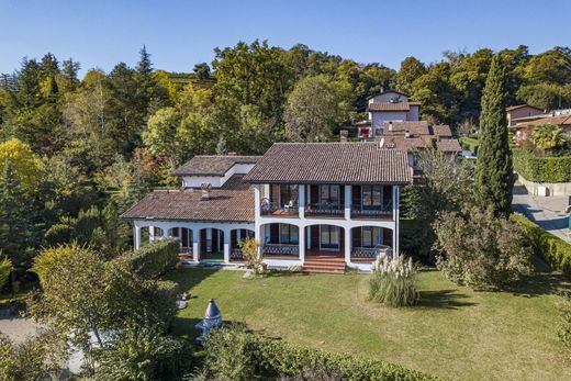 Vrijstaand huis in Stabio, Mendrisio District