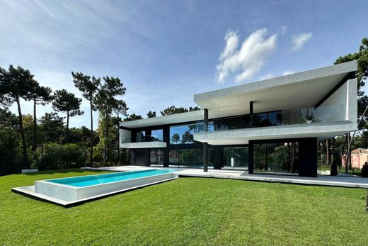 Almada, Distrito de Setúbalの一戸建て住宅