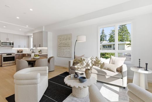 Apartment / Etagenwohnung in Burlingame, San Mateo County