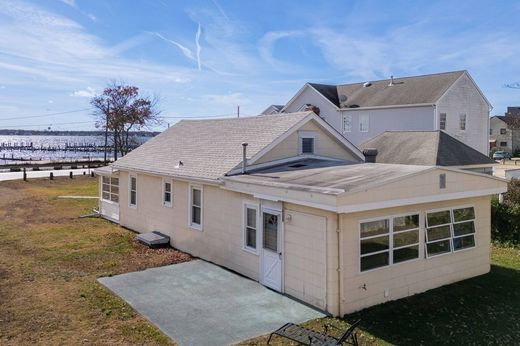 Detached House in Toms River, Ocean County