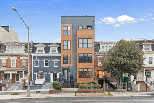 Apartment in Washington, Washington County