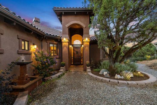Luxury home in Prescott, Yavapai County