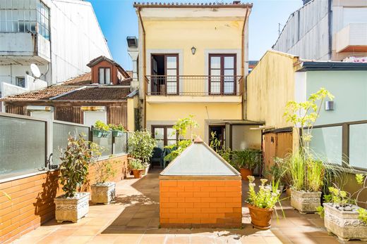 Συγκρότημα ανεξάρτητων κατοικιών σε Πόρτο, Porto