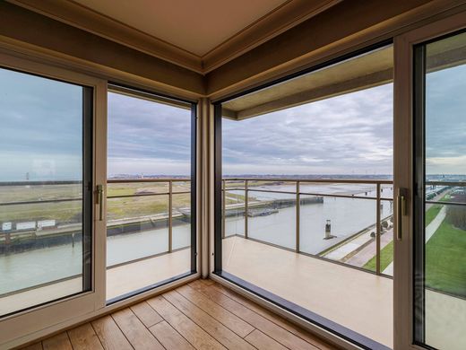 Apartment in Nieuwpoort, West Flanders Province