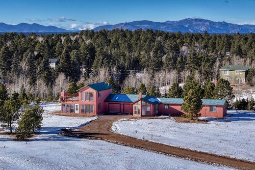Luxury home in Divide, Teller County