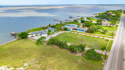 다세대 빌라 / Port Lavaca, Calhoun County