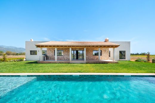 Country House in Santa Maria del Camí, Province of Balearic Islands