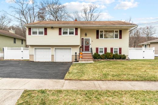 Einfamilienhaus in Bloomingdale, Passaic County