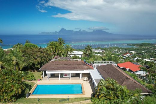 Detached House in Punaauia, Îles du Vent