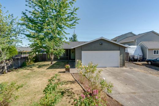 Luxury home in North Plains, Washington County