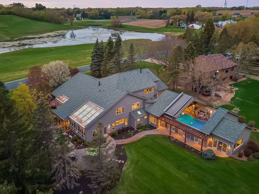 Detached House in Lake Elmo, Washington County