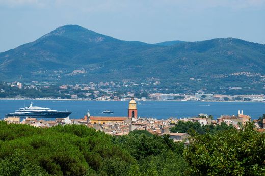 단독 저택 / 생 트로 페, Var