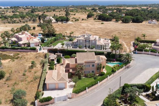 Detached House in Lagoa, Distrito de Faro