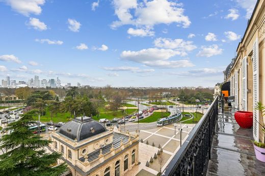 Apartment in La Muette, Auteuil, Porte Dauphine, Paris