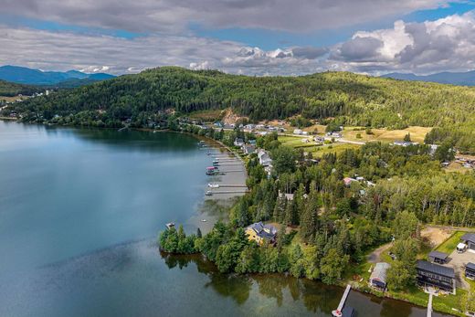‏בית חד-משפחתי ב  Saint-Aimé-des-Lacs, Capitale-Nationale
