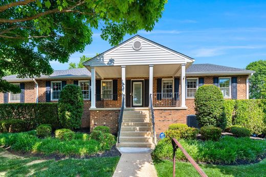 Detached House in McLean, Fairfax County