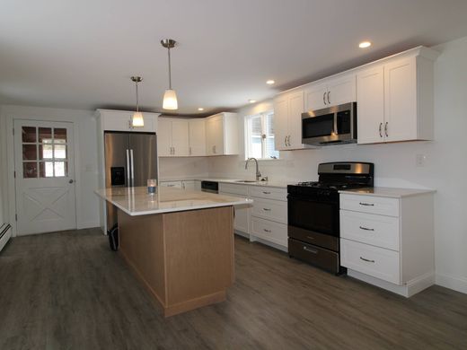 Casa en Millbury, Worcester County