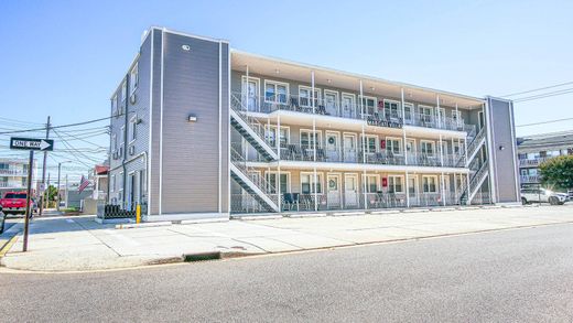 Apartment in Margate City, Atlantic County