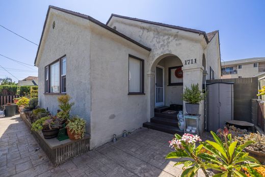 Detached House in San Pedro, Los Angeles County