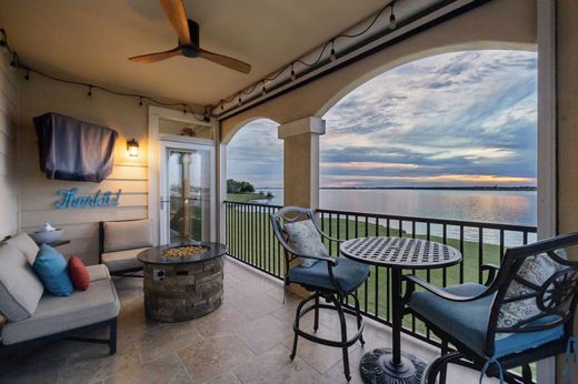 Luxury home in Rockwall, Rockwall County
