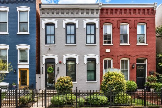 Townhouse in Washington, Washington County
