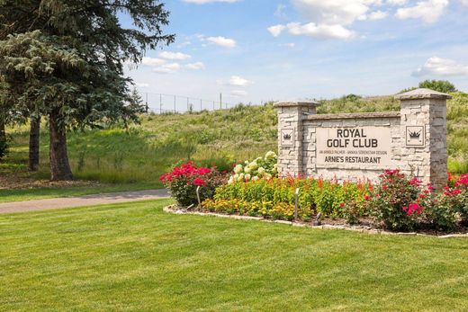 Detached House in Lake Elmo, Washington County