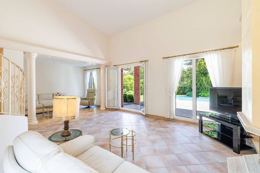 Villa a Villeneuve-Loubet, Alpi Marittime