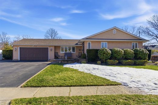 Einfamilienhaus in Commack, Suffolk County