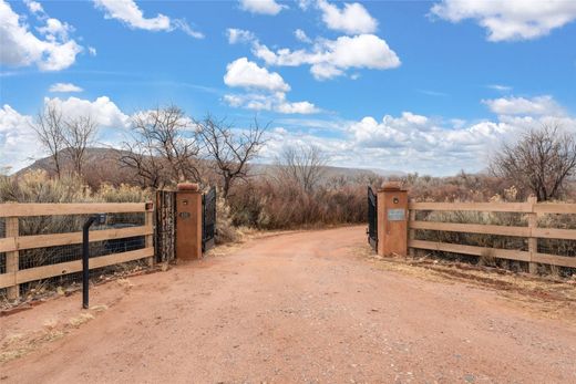 ‏בית חד-משפחתי ב  Abiquiu, Rio Arriba County