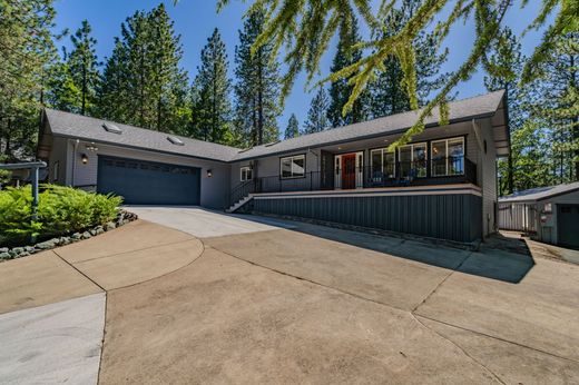 Luxury home in Pine Grove, Amador County