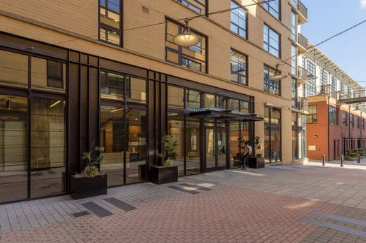 Apartment in Washington, Washington County