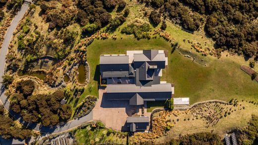 Detached House in Queenstown, Queenstown-Lakes District