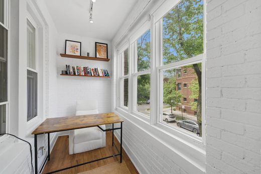 Apartment / Etagenwohnung in Chicago, Cook County