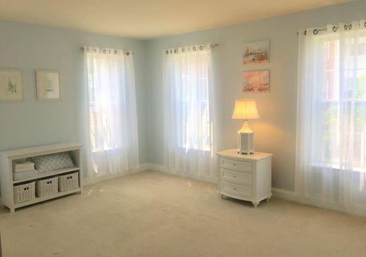 Luxury home in Gaithersburg, Montgomery County