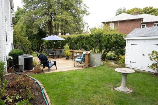 Einfamilienhaus in Newton, Middlesex County