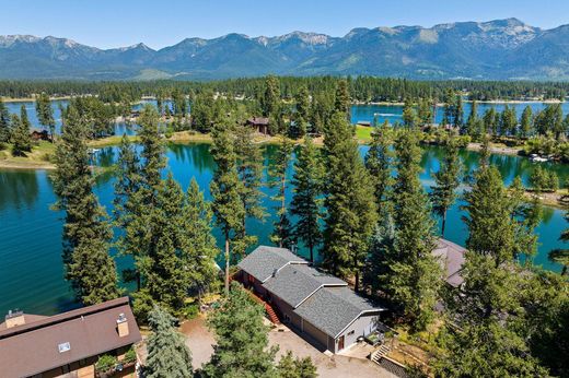 Vrijstaand huis in Bigfork, Flathead County