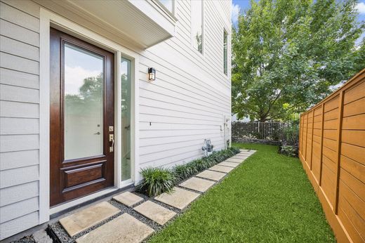 Detached House in Houston, Harris County