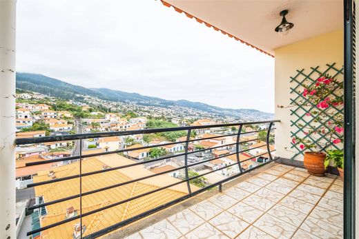 Detached House in Funchal, Madeira