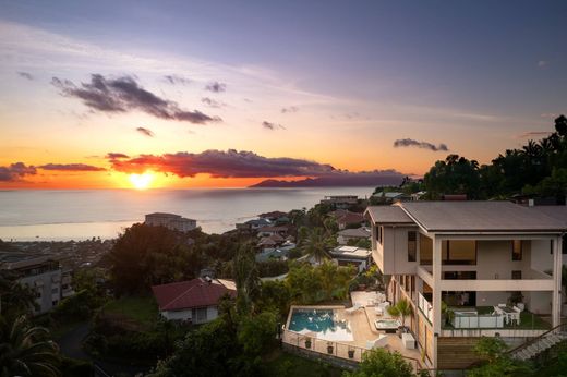 Detached House in Punaauia, Îles du Vent