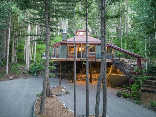 منزل ﻓﻲ Ophir, San Miguel County