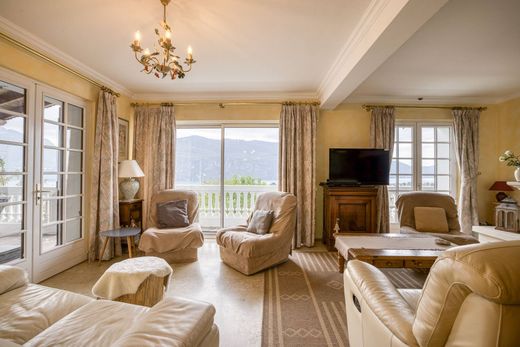 ‏בית חד-משפחתי ב  Brison-Saint-Innocent, Savoy