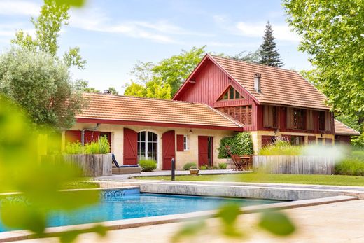 Detached House in Bordeaux, Gironde