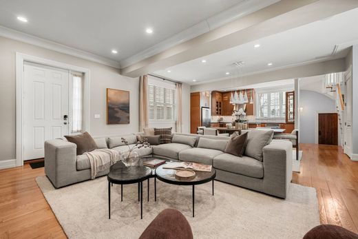 Detached House in Boston, Suffolk County