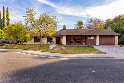 Luxury home in Ojai, Ventura County