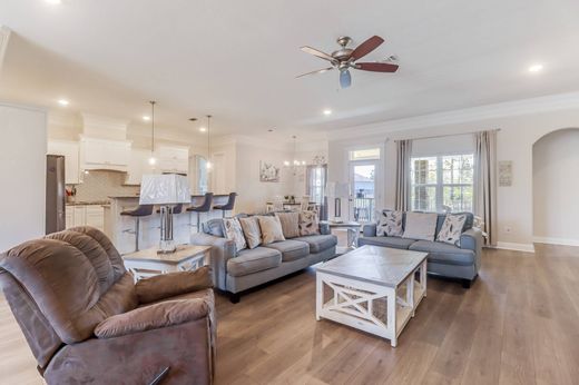 Luxury home in Ocean Springs, Jackson County