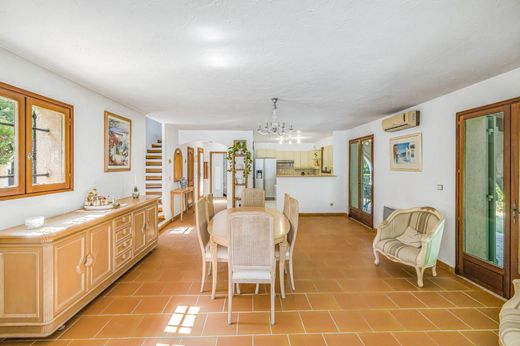 Villa in Mandelieu-la-Napoule, Alpes-Maritimes