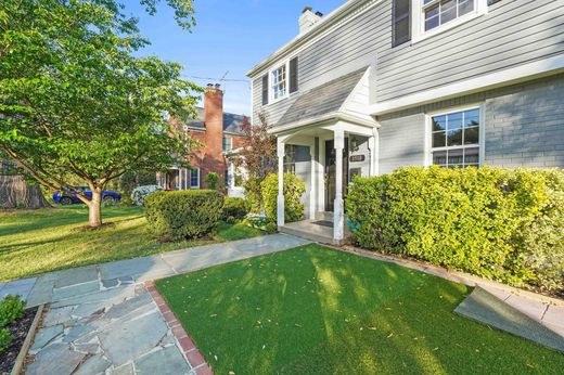 Luxury home in Silver Spring, Montgomery County