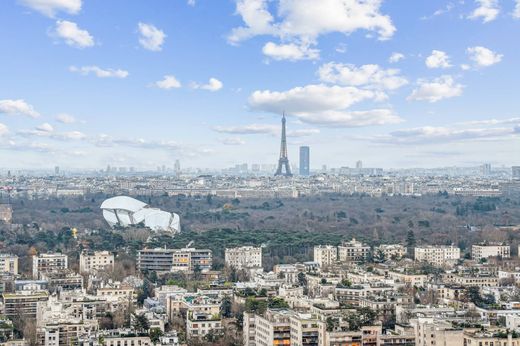Apartment in Puteaux, Hauts-de-Seine