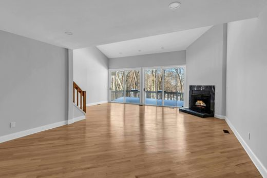 Dom jednorodzinny w Glen Cove, Nassau County